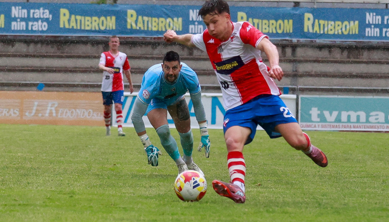 ascenso Arosa a segunda RFEF fútbol Arosa vs Céltiga partido de tercera rfef