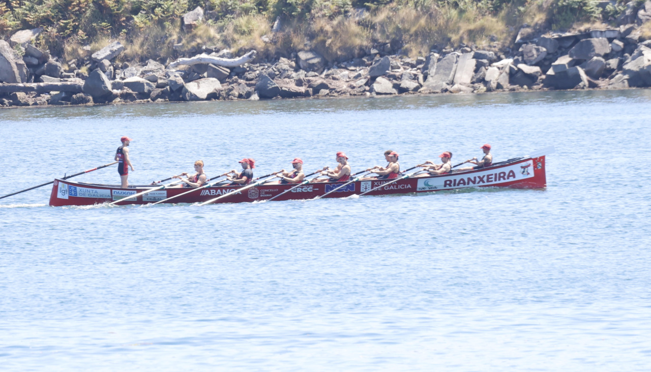 Cabo de Cruz ganó en la segunda tanda y acabó segundo en la regata de Narón