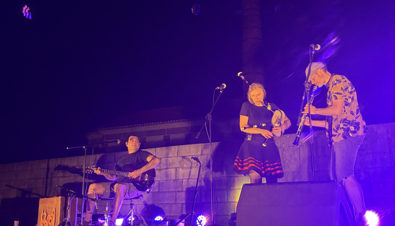 Sarjallada fue uno de los grupos musicales que ofreció un concierto en las fiestas del barrio de Bandourrío