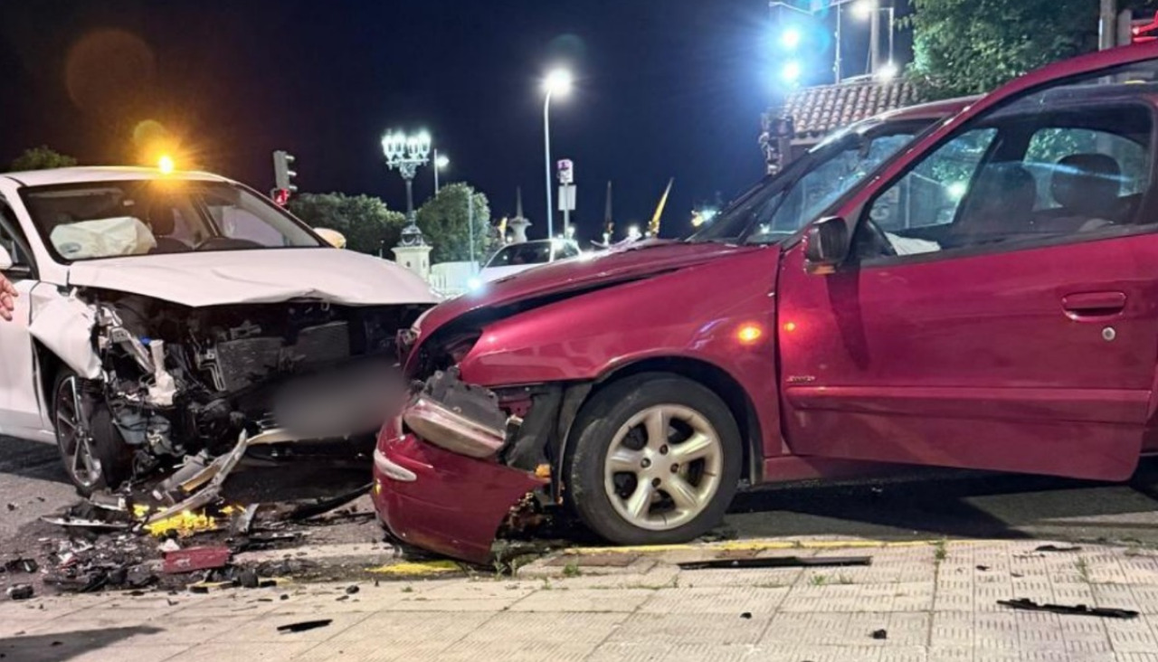 El accidente de tráfico consistió en una colisión frontal entre un Citroën Xsara y un Hyundai i30