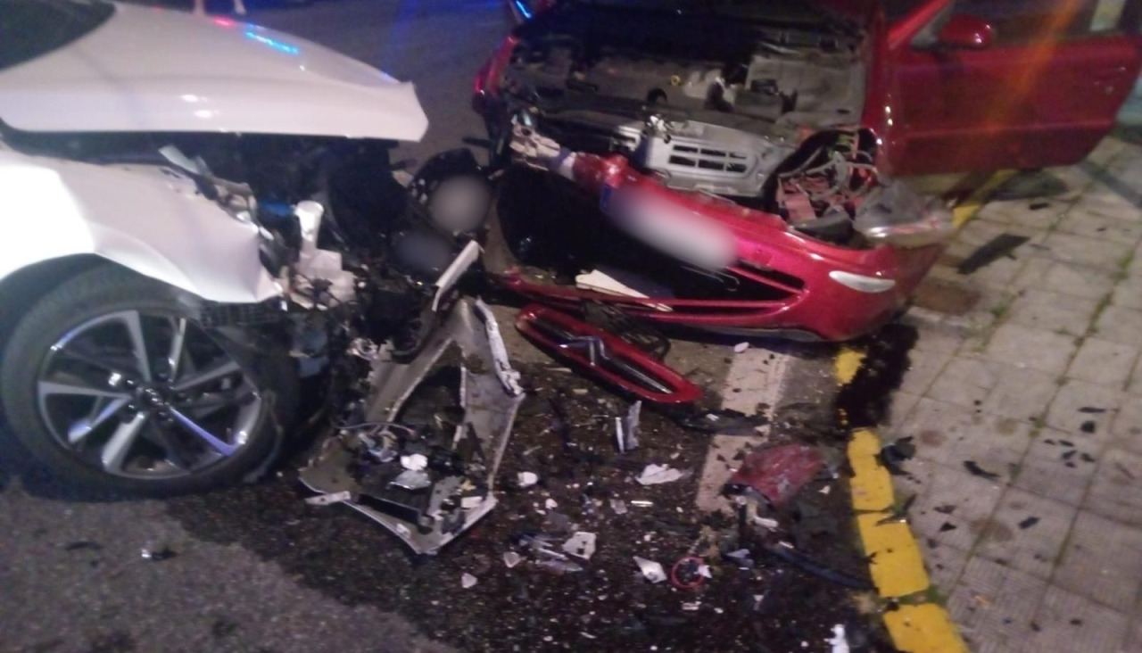El accidente de tráfico consistió en una colisión frontal entre un Citroën Xsara y un Hyundai i30