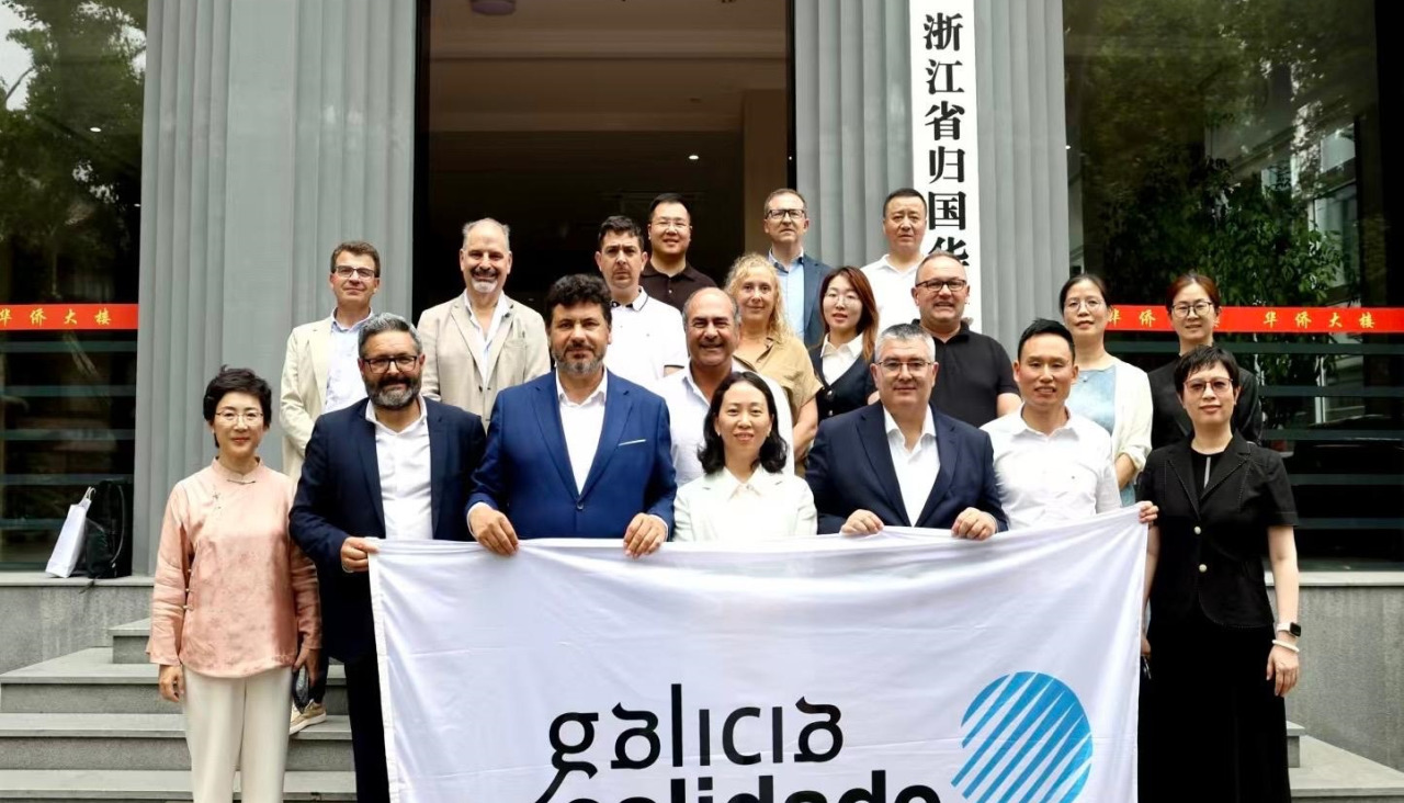 Representantes comarcales en uno de los encuentros