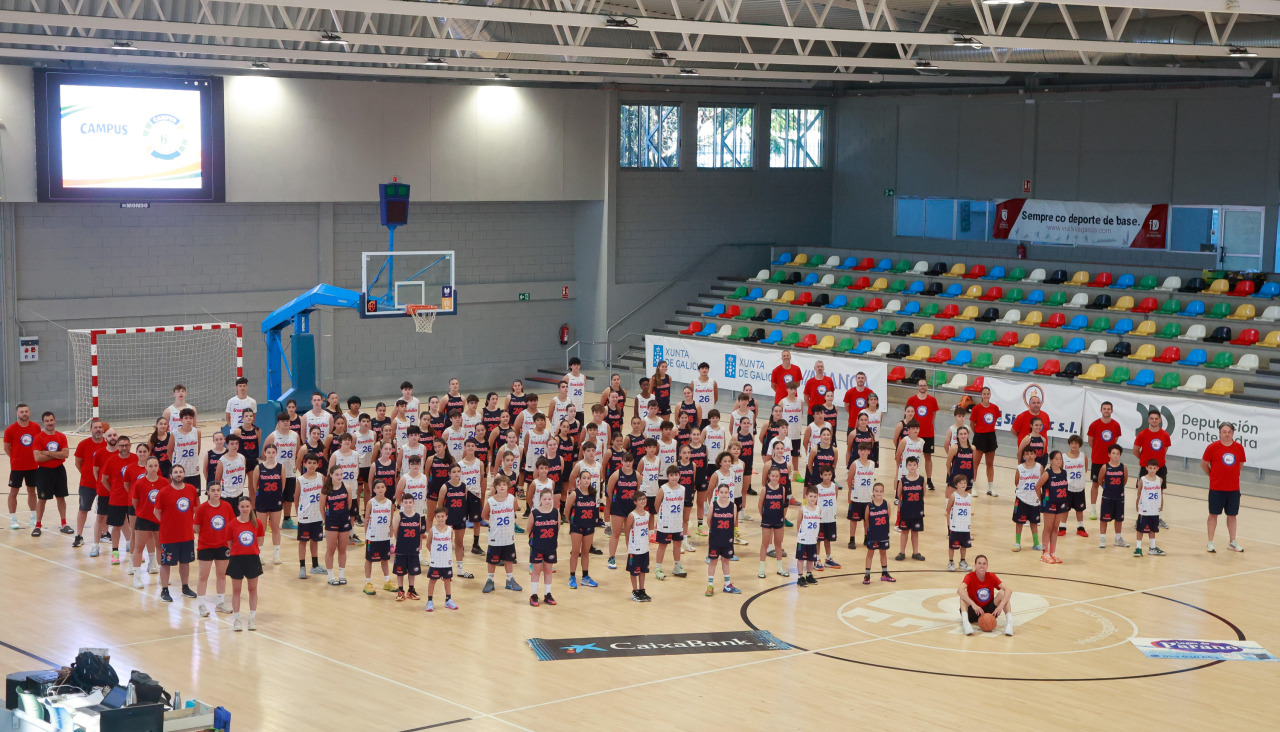 El Campus EncestaRías realizó la foto oficial esta mañana con la presencia de Anna Cruz