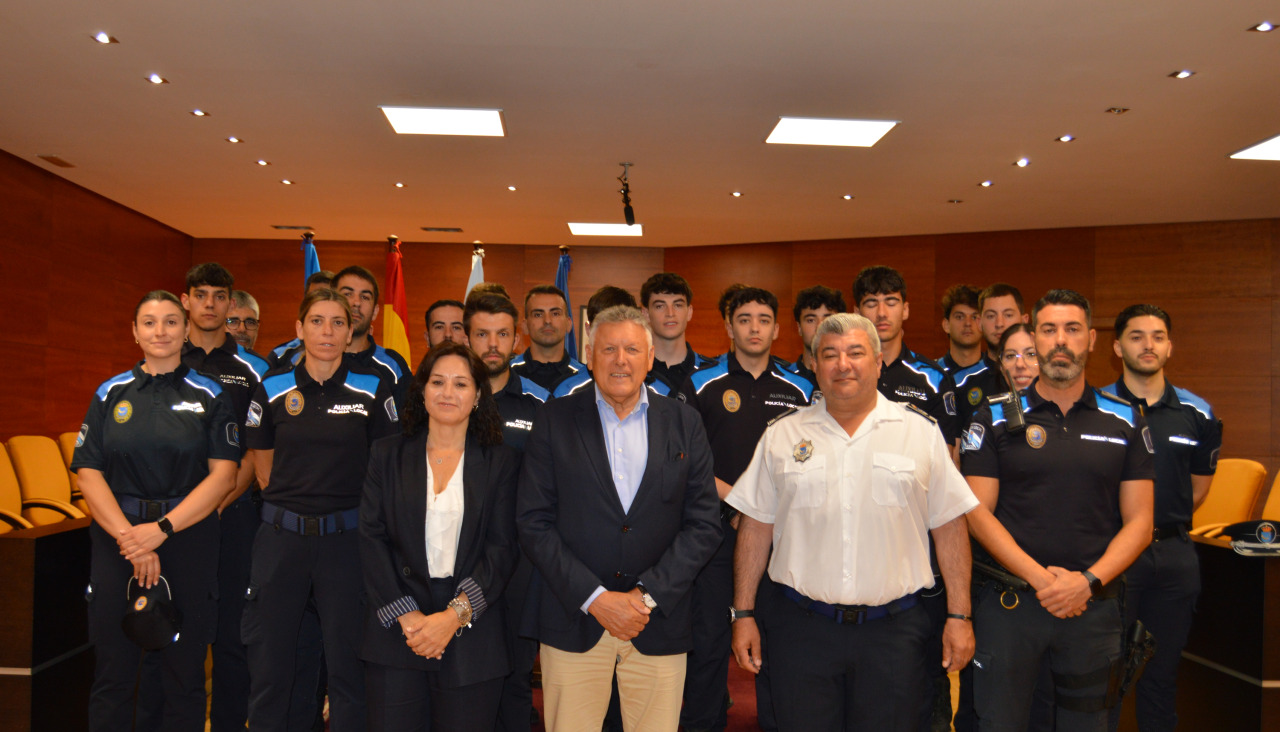 Recepción a los nuevos auxiliares de Policía Local de Sanxenxo