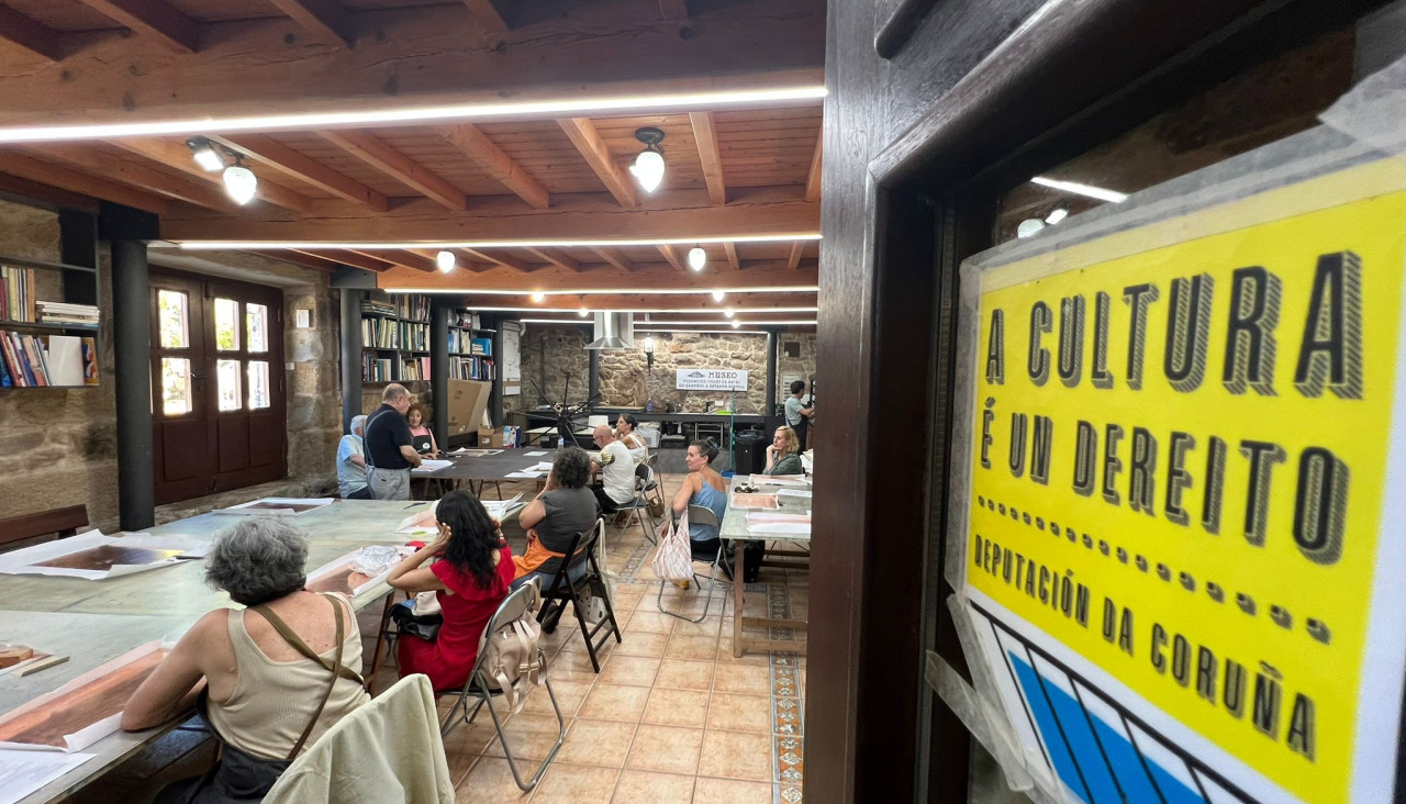 La Escola de Gravado del Mugart alberga durante este un de semana un nuevo curso que imparten los profesores José Fuentes Esteve -creador-, Antonio Navarro e Isabel Carralero