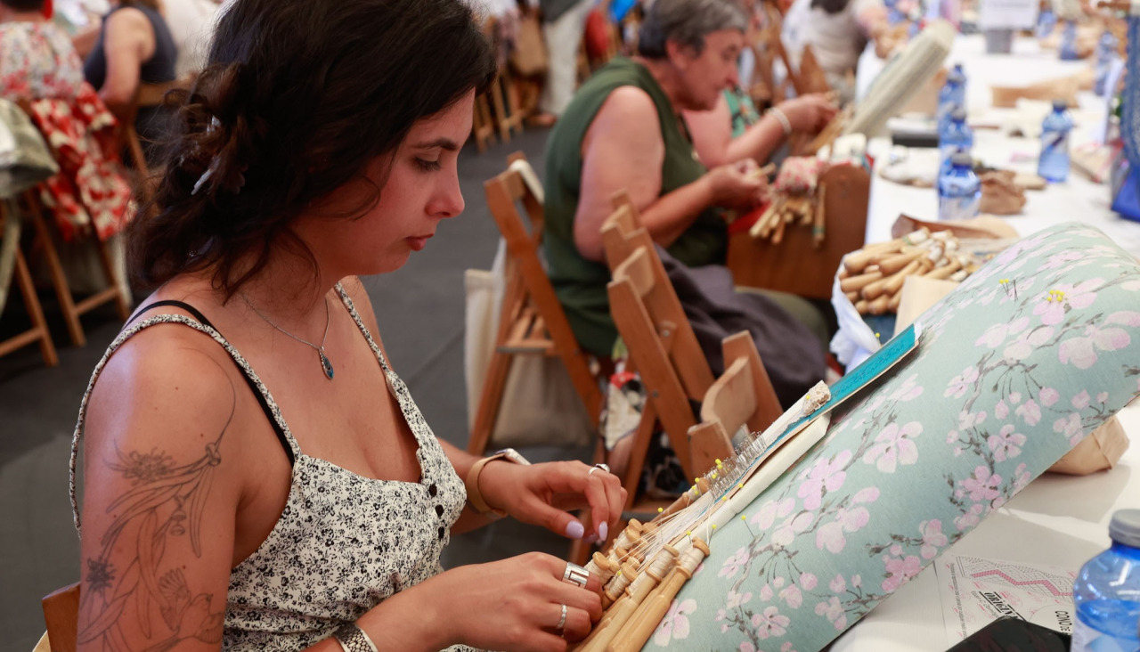 Durante toda la jornada pudo visitarse el recinto para contemplar las creaciones de las palilleiras