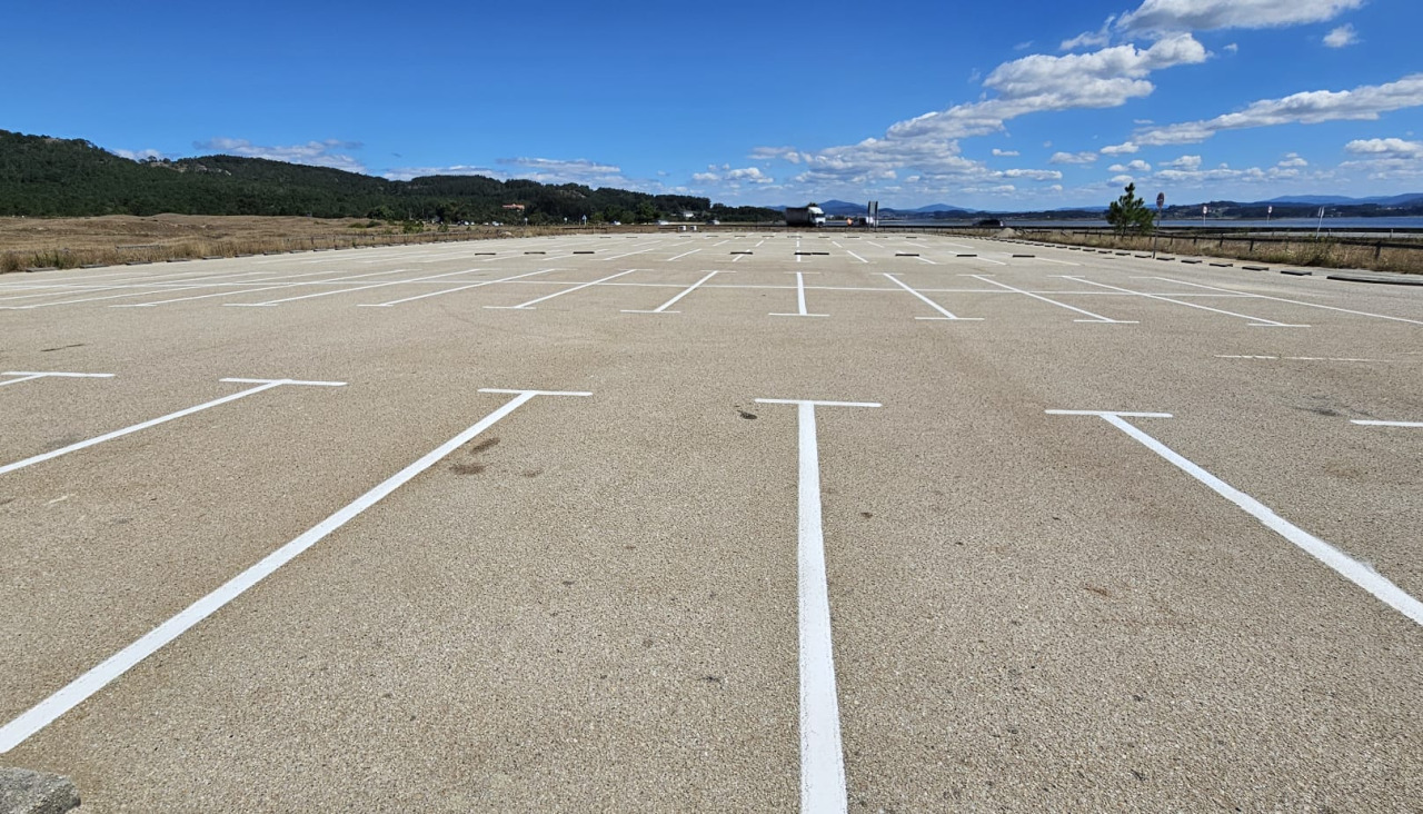 aparcamiento a lanzada