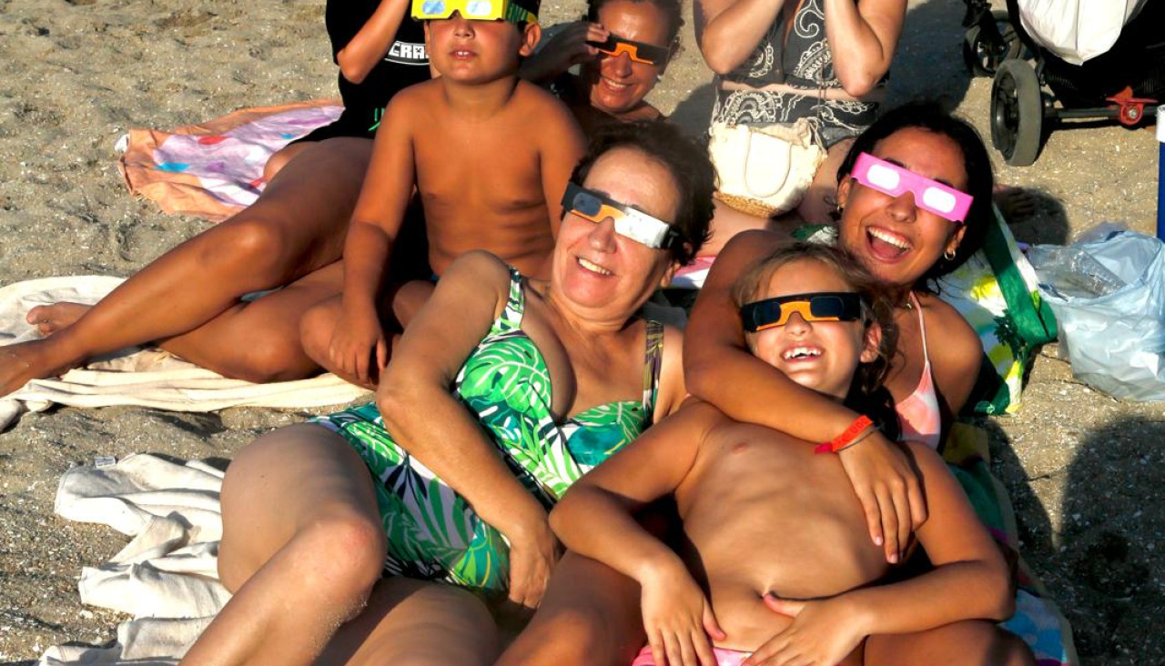 Eclipse en la playa de Vilagarcía