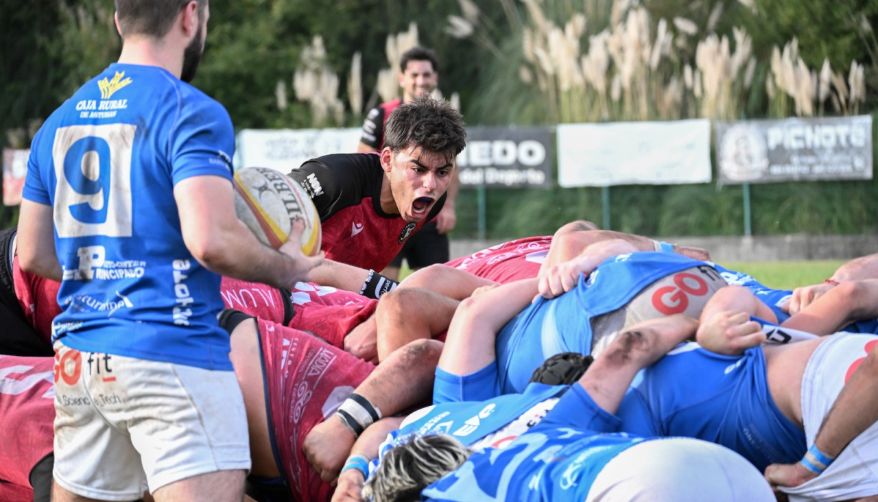 Os Ingleses RC cayó en Oviedo en su primer partido en Divisón de Honor B