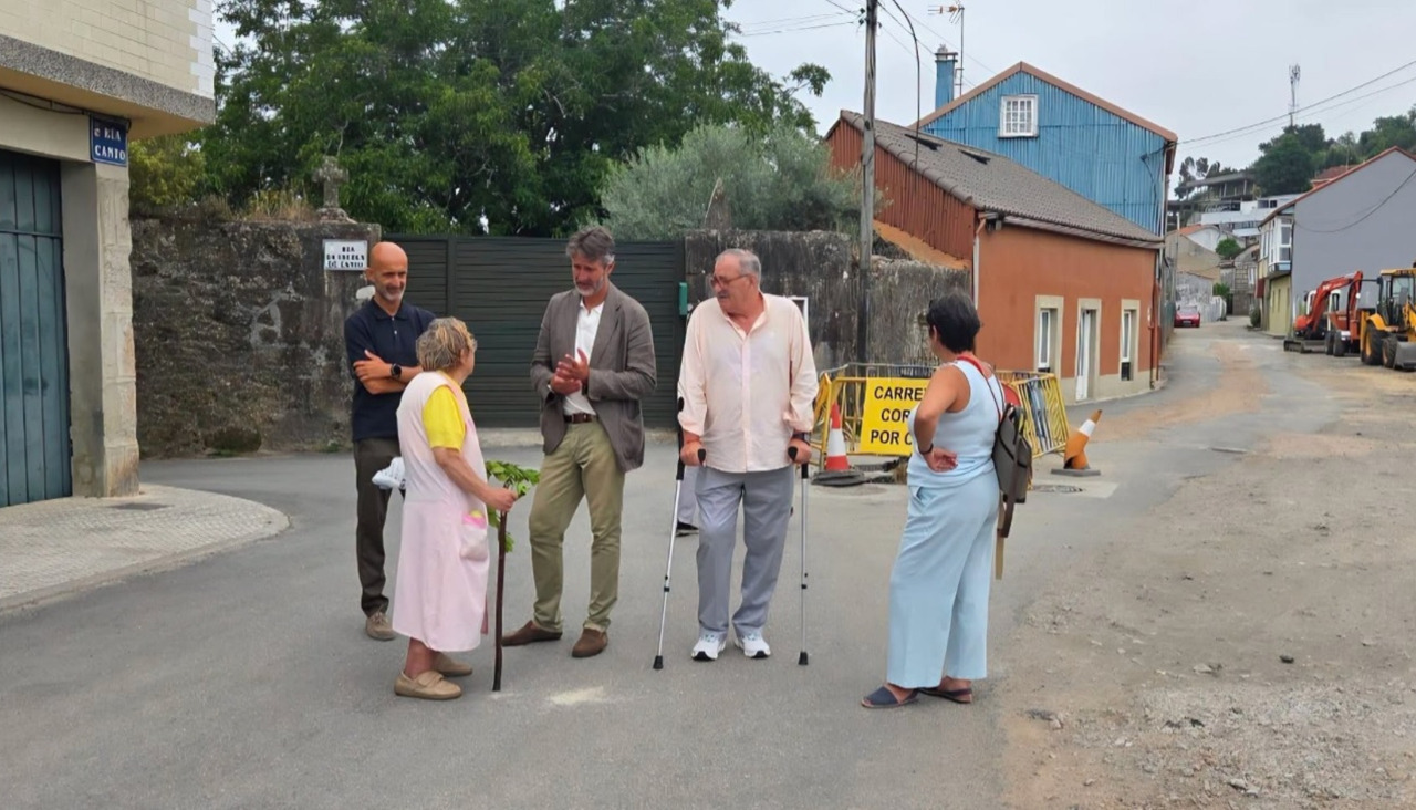 Visita del alcalde y concelleiros a la zona