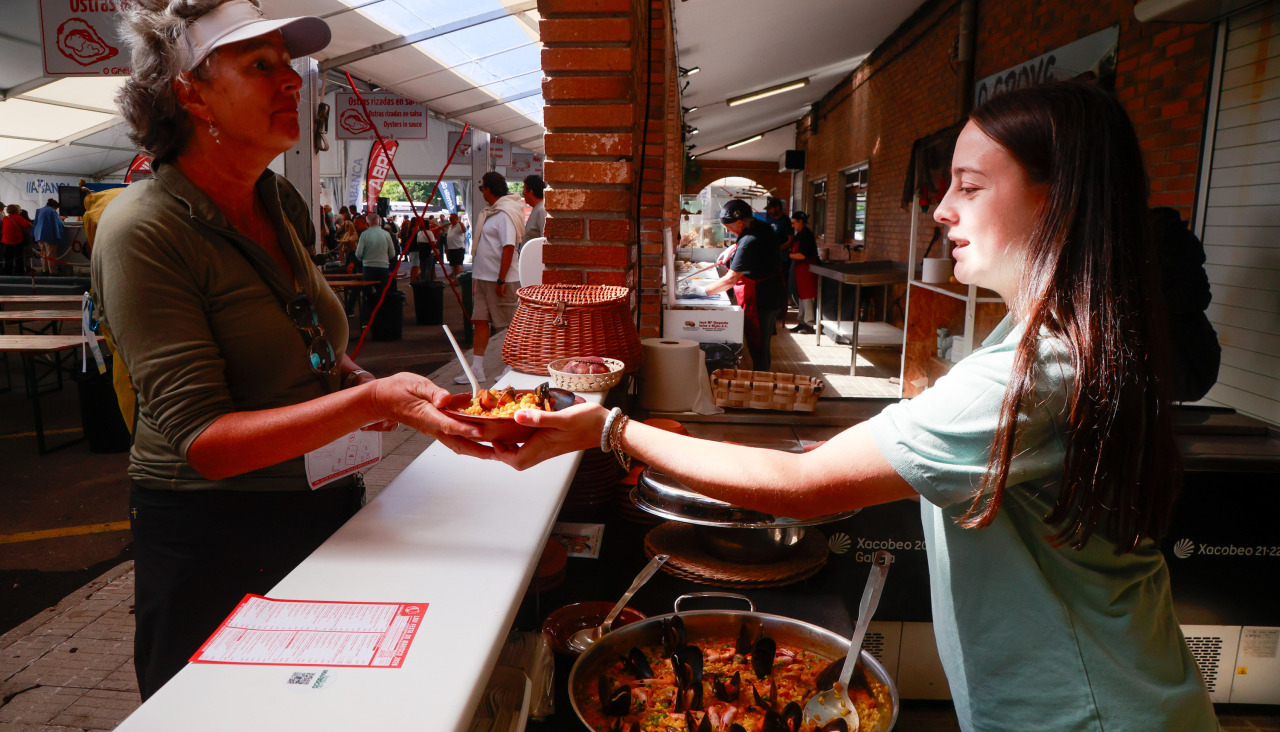 Puestos de comida en la Festa do Marisco de O Grove
