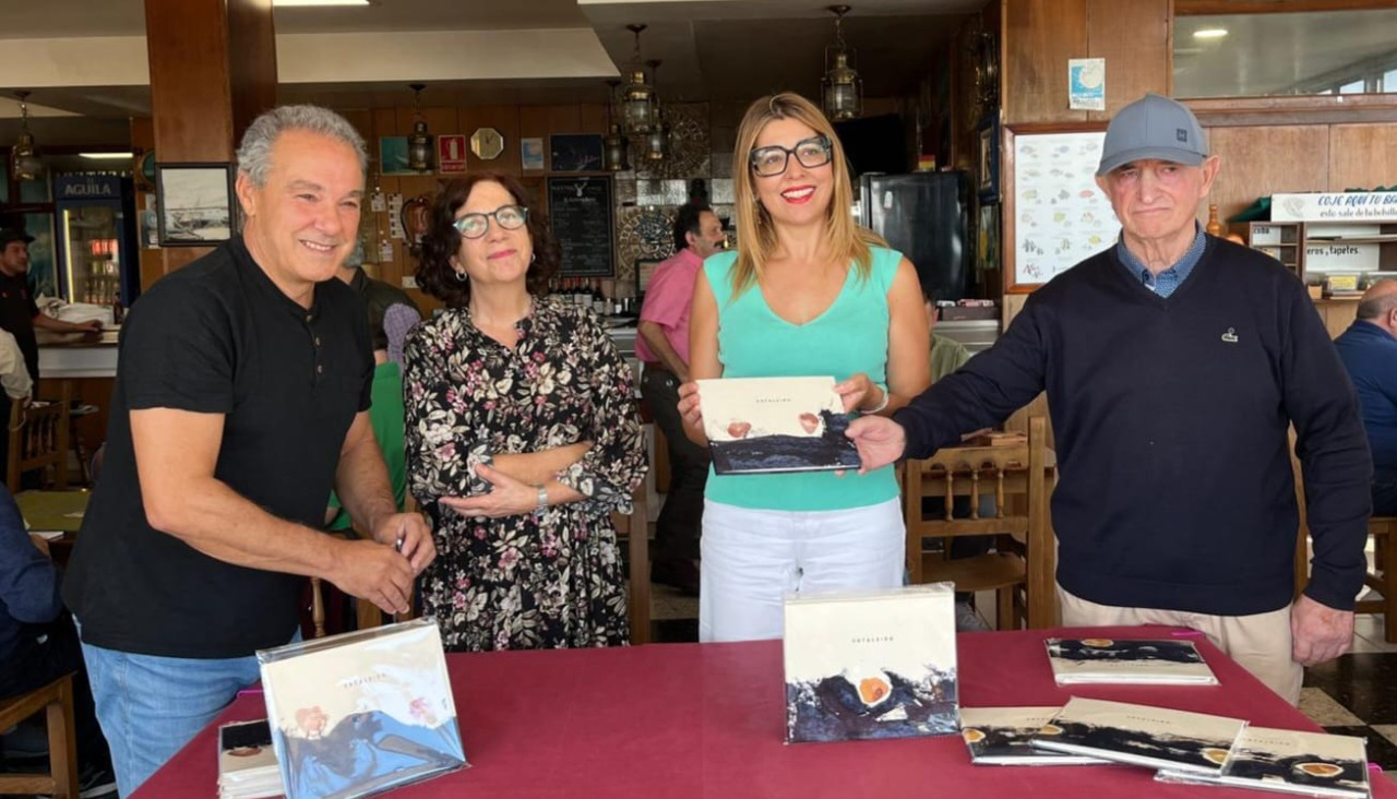 Presentación de la obra 'Estaleiro' en el Liceo Marítimo de Ribeira