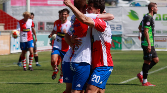 Las imágenes del partido que enfrentó al Arosa contra el Boiro
