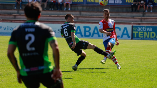 Las imágenes del partido que enfrentó al Arosa contra el Boiro