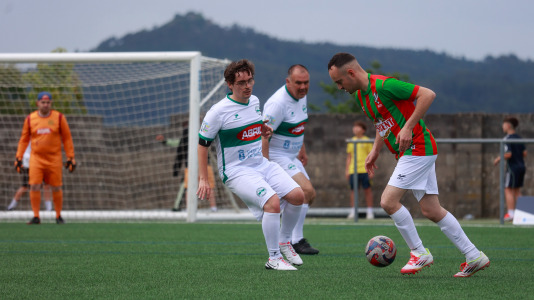 Xornada de fútbol inclusivo no campo de Berdón