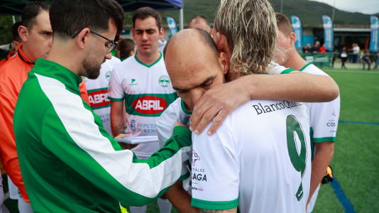 Xornada de fútbol inclusivo no campo de Berdón