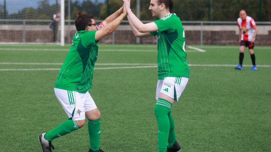 Xornada de fútbol inclusivo no campo de Berdón