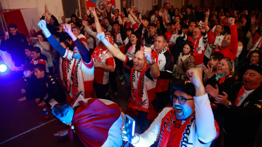 El Arosa SC celebra su ascenso a segunda RFEF