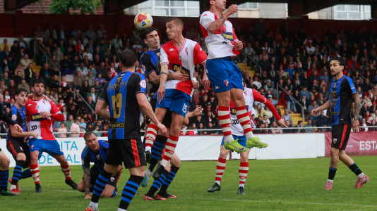 El Arosa SC celebra su ascenso a segunda RFEF