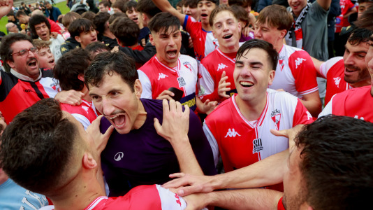 El Arosa SC celebra su ascenso a segunda RFEF