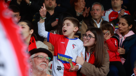 El Arosa SC celebra su ascenso a segunda RFEF