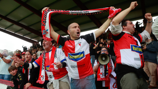 El Arosa SC celebra su ascenso a segunda RFEF