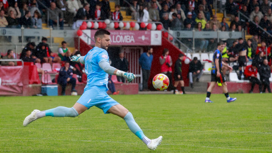 El Arosa SC celebra su ascenso a segunda RFEF