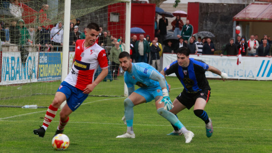 El Arosa SC celebra su ascenso a segunda RFEF