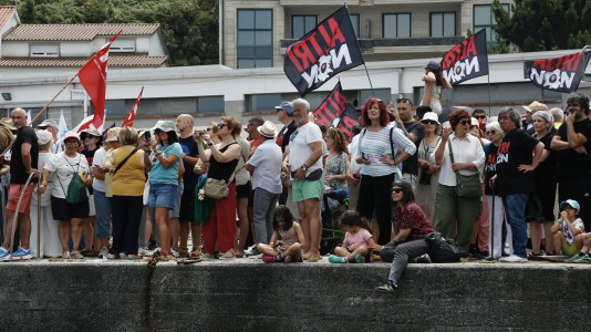 Manifestación en A Illa
