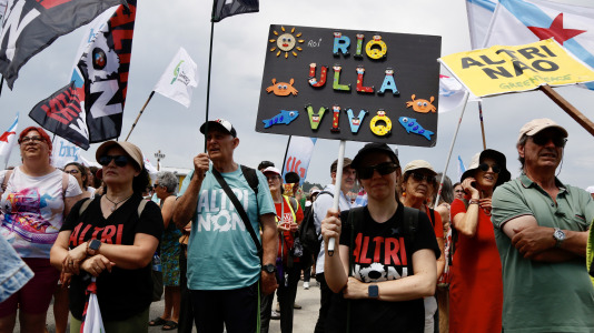 Manifestación en A Illa