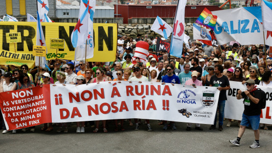 Manifestación en A Illa