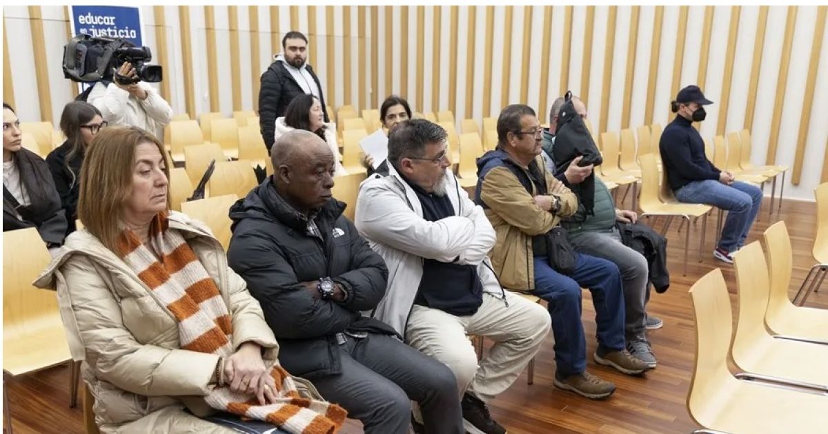 El vilanovés acusado por el 'Simione' trata de exculpar al armador y ...