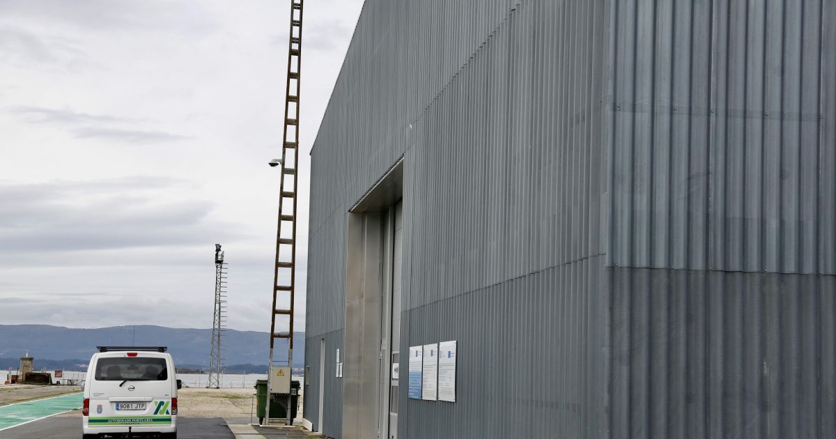 La OPP-89 de Carril, en preconcurso con deudas y sus naves de O Ramal en juego